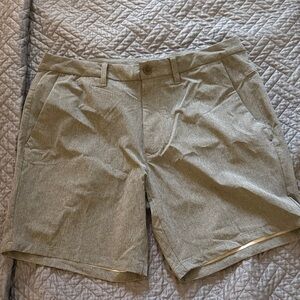 Bonobos Men's Gold Shorts (7inch Inseam)